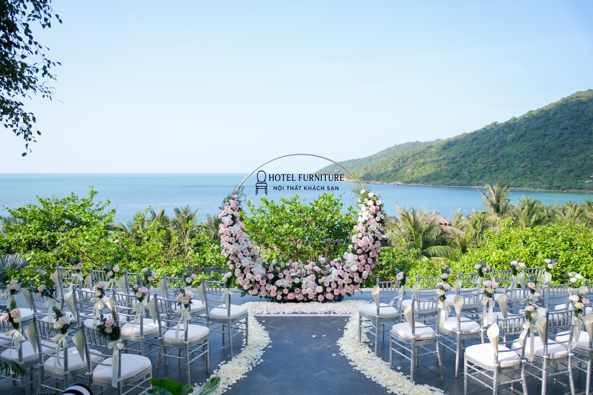 Ghế Chiavari Tiffany hợp kim nhôm