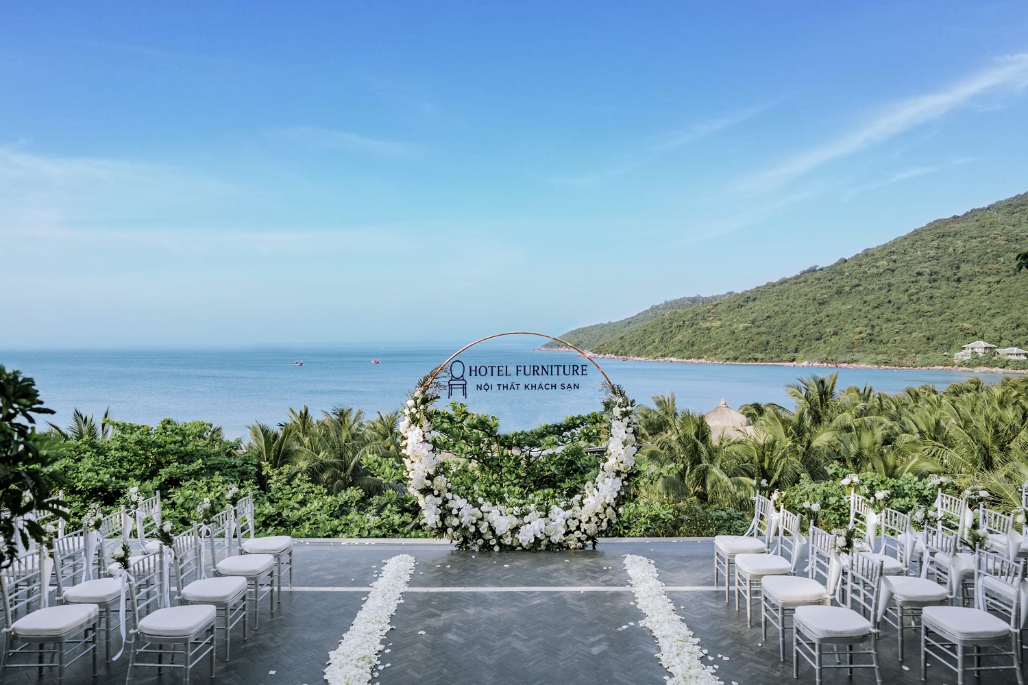 Ghế hợp kim nhôm Chiavari Tiffany ngoài trời